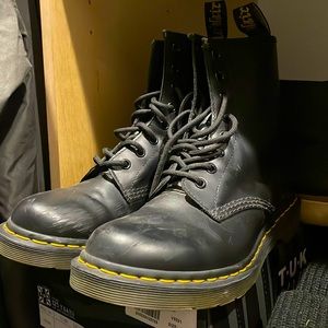 Lightly used condition. Still good shape